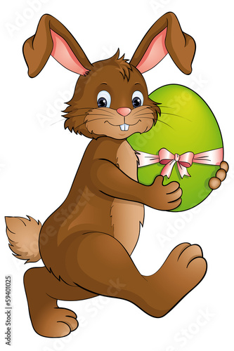 Osterhase mit Schlappohren trägt Ei