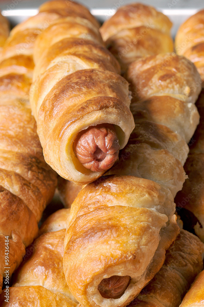 Roulés aux saucisses. Roulés aux saucisses.