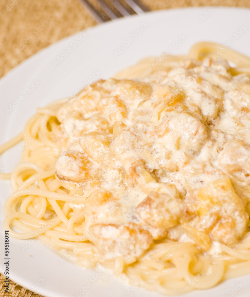 spaghetti with fish and cream sauce spaghetti with fish and cream sauce