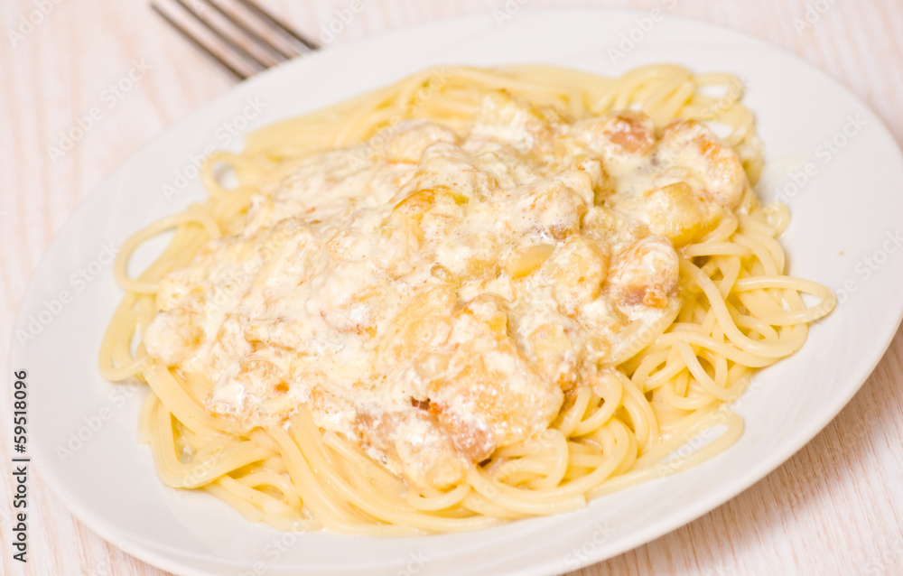 spaghetti with fish and cream sauce spaghetti with fish and cream sauce