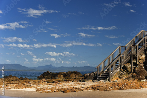 Treppe am Clarks beach in Byron bay, Australien © franzeldr