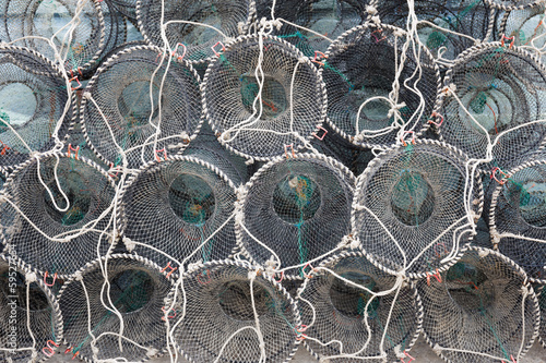 Empty traps for capture seafood