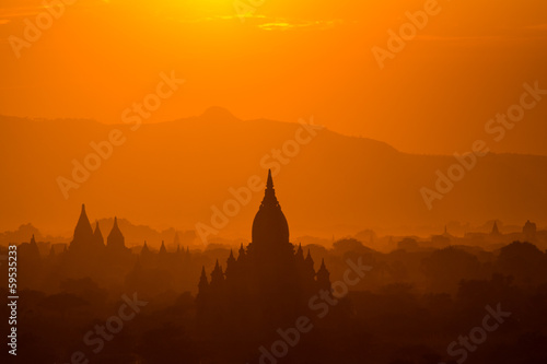 The Temples of bagan at sunset, Bagan, Myanmar © lkunl