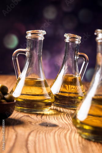 Composition of olive oils in bottles