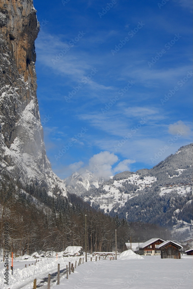 Cliff. Lauterbrunnen, Switzerland