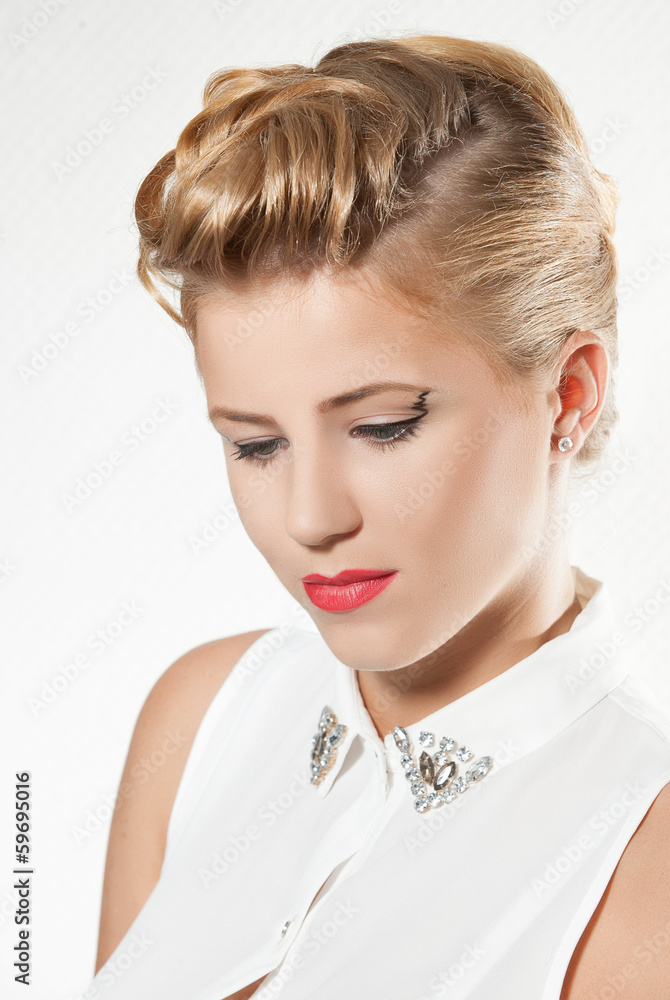 hairstyle  beautiful blonde girl
