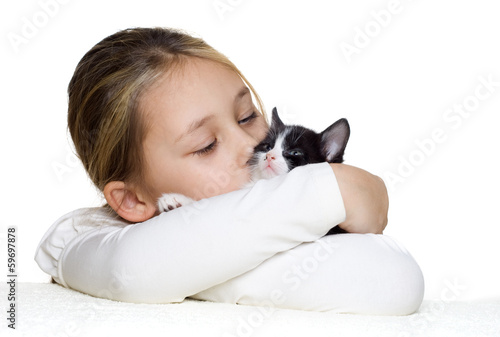 little girl kisses kitten © Happy monkey