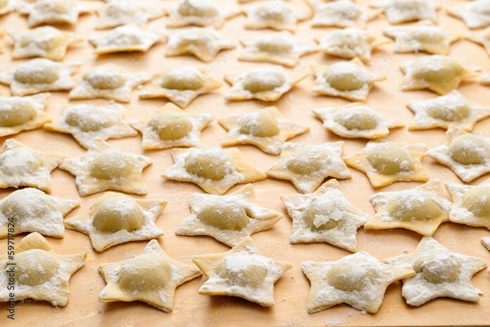 ravioli freschi fatti in casa ravioli freschi fatti in casa