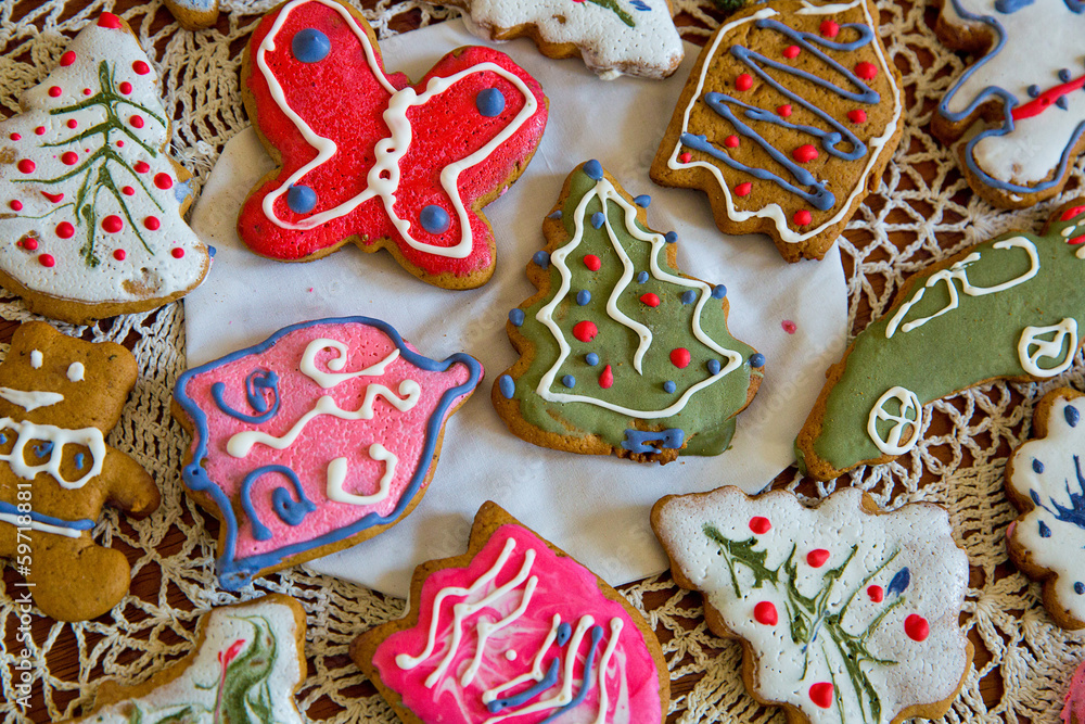 christmas cookies on the doily