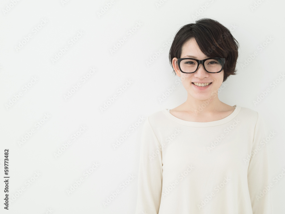 眼鏡をかけた女の子 眼鏡をかけた女の子