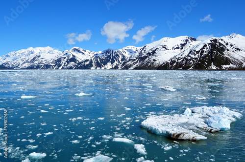 Hubbard glacier surroundings