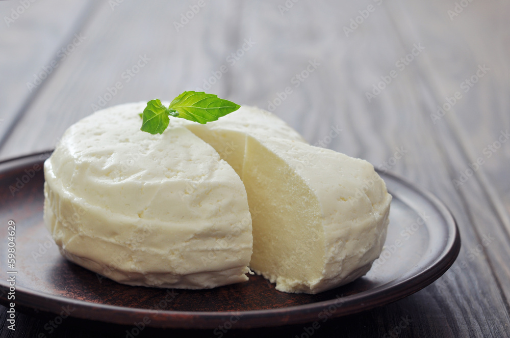 Round cheese Round cheese