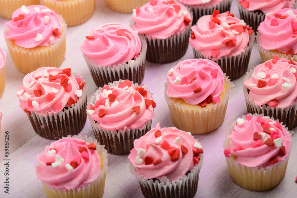Pink Holiday Cupcakes Pink Holiday Cupcakes