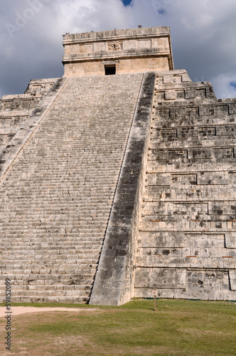 Chichen Itza Mayan Ruin photo