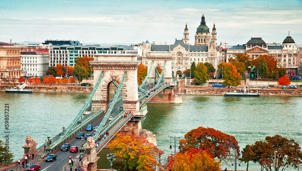 Obraz premium Budapeszt jesienią