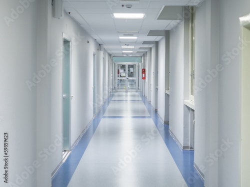 Valokuvatapetti hospital corridor