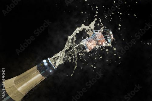 Champagne explosion © Paul Lampard