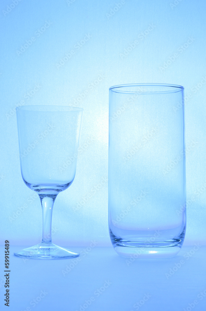 empty two glasses empty two glasses