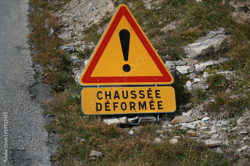 Chaussee Deformee photo