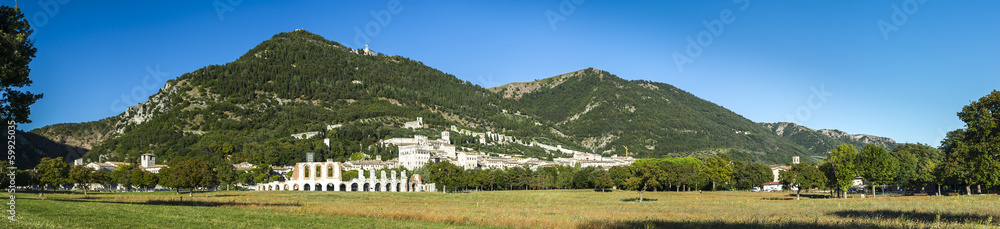 Fototapeta premium PANORAMA - Italia - Umbria - Gubbio