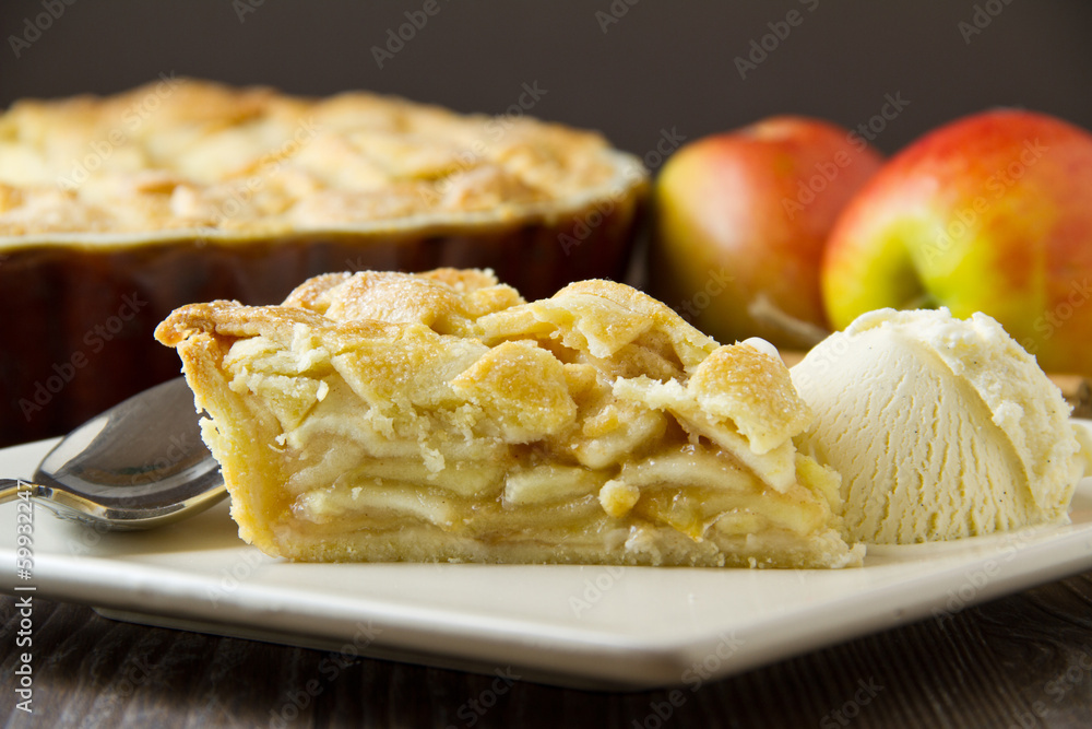 Apple pie a la mode, horizontal Apple pie a la mode, horizontal