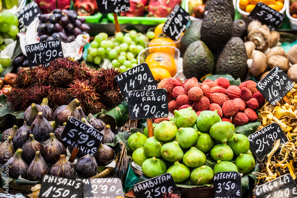 Naklejka premium Fruits market, in La Boqueria,Barcelona famous marketplace