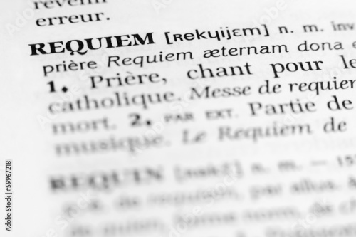 The word REQUIEM written in french language