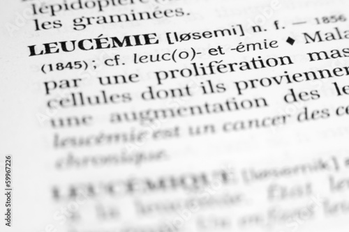 Close-up of the word “leucémie” in a French dictionary, using selective focus to represent medical terminology, disease awareness, and healthcare education