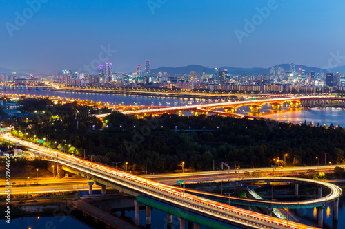 Seoul city night © leungchopan