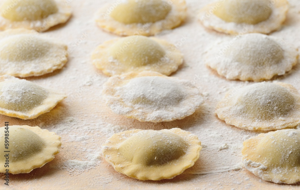 Ravioli freschi fatti in casa