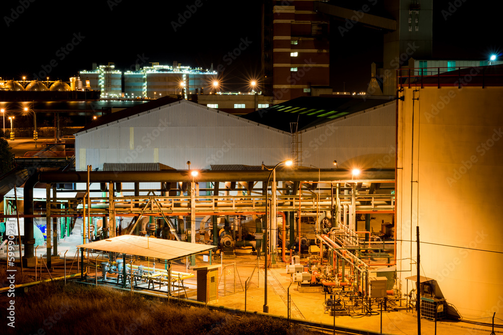 Fototapeta premium Fabrica De Fertilizantes