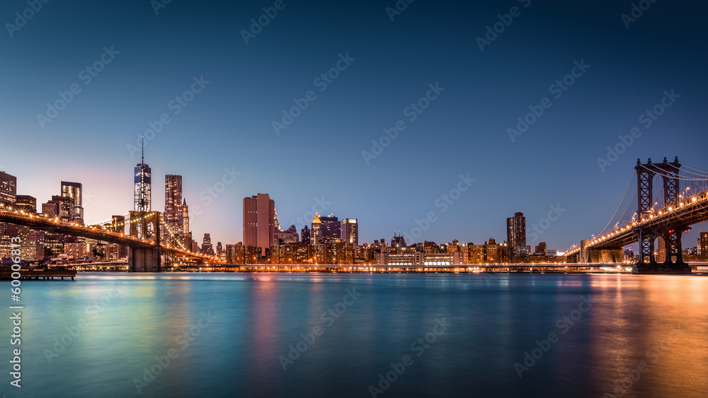 Downtown NY skyline, Brooklyn and Manhattan Bridges
