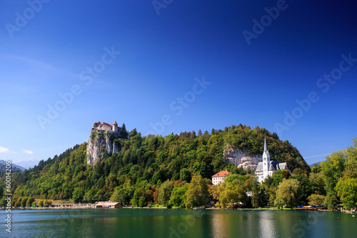 Fototapeta Naklejka Na Ścianę i Meble -  Bled castle and lake