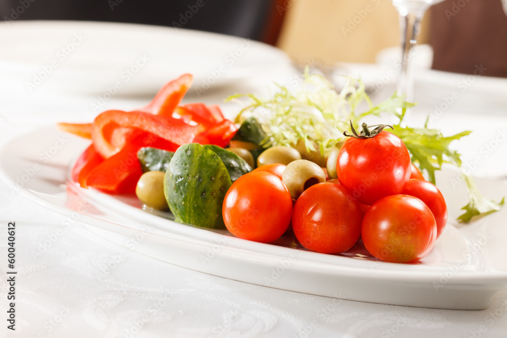 fresh vegetables on the plate