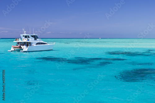 Boat in paradise © jordieasy