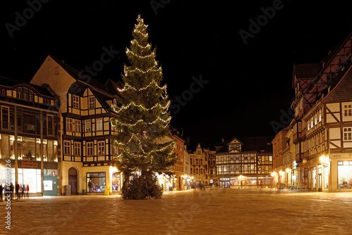 Weihnachtsbaum auf Marktplatz
