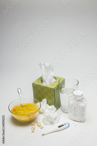 Foto Remedies and necessities for the flu and cold season, vertical
