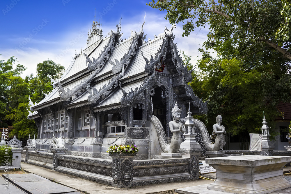 Fototapeta premium Silver monastery in Wat srisuphan
