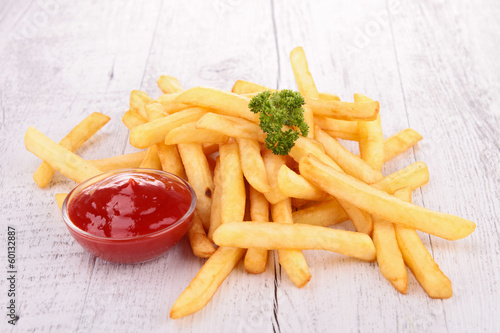 french fries and sauce
