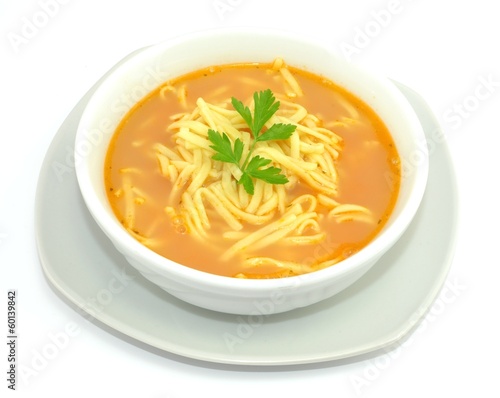 zupa pomidorowa z makaronem