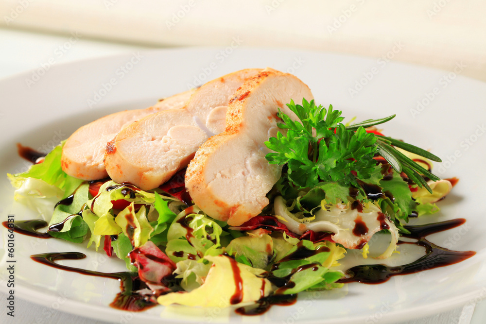 Chicken breast with green salad Chicken breast with green salad