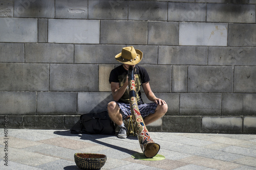 Extraordinary street performer
