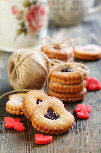 Wallpaper Mural Red hearts marzipan and Linzer Cookie. Torontodigital.ca
