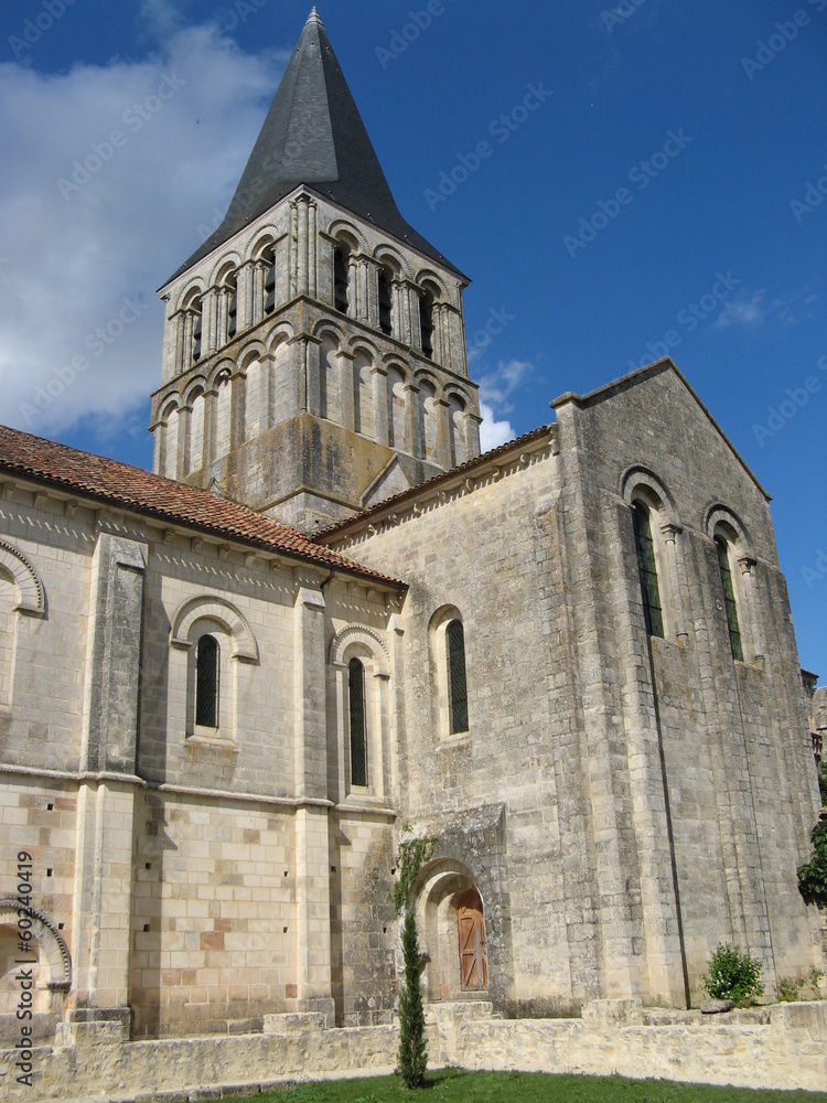 Charente - Saint-Amant-de-Boixe - Abbaye
