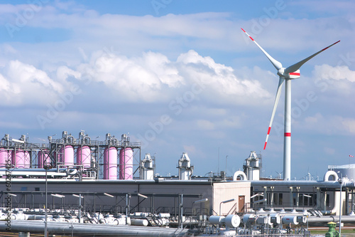 Gas storage facility and wind energy