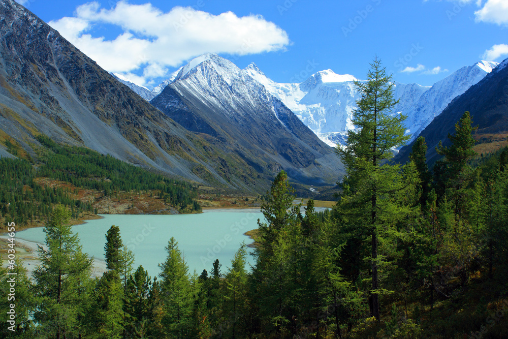 Altai. Lake Akkemskoe.