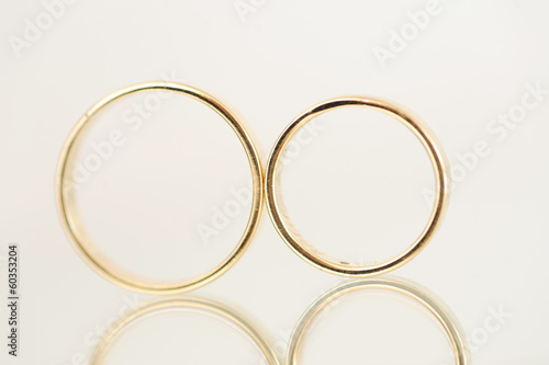 Wallpaper Mural Wedding Rings with Reflection Torontodigital.ca