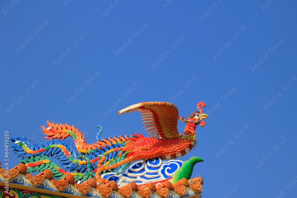 Fototapeta premium china phoenix on the roof