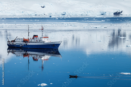 antarctica ship