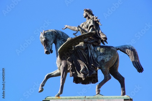 Wien Staatsoper Statue - Vienna State Opera statue 01